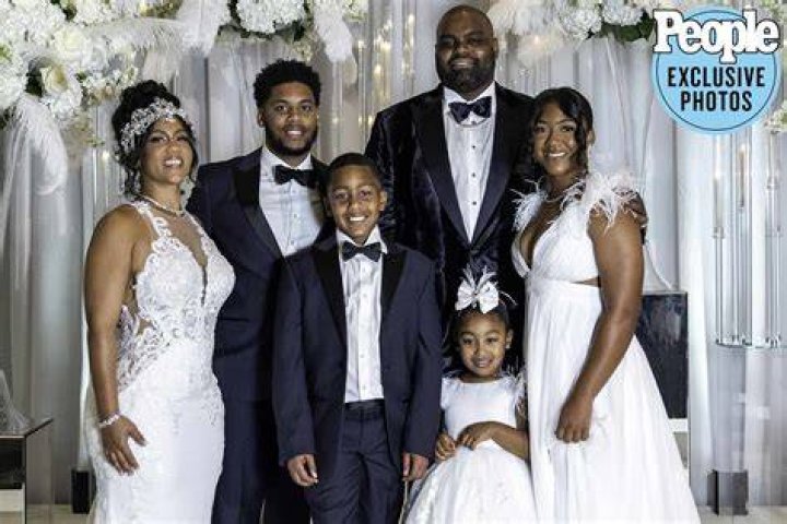 Michael Oher's wife, family, movie, age, photos, accolades, net worth