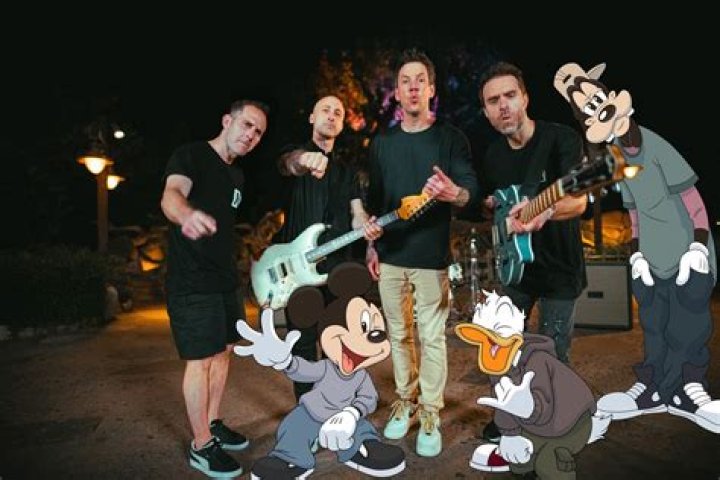 Mickey & Amigos anuncia A Whole New Sound, &aacute;lbum com regrava&ccedil;&otilde;es das