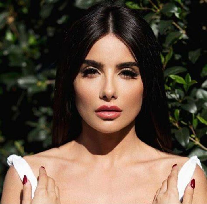 Mikaela Hoover Bio, Wiki, Age, Net Worth, Family, Boyfriend