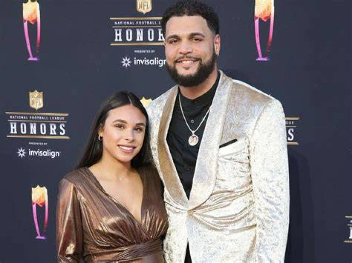 Mike Evans Wife Ashli Dotson Bio [2024 Update] Players Bio