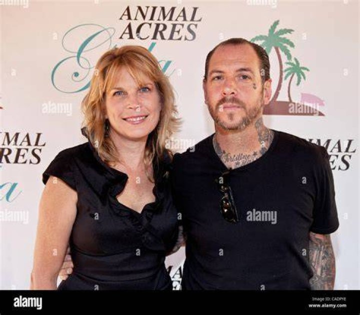 Mike Ness Net worth, Age: Weight, Wife, Bio-Wiki, Kids