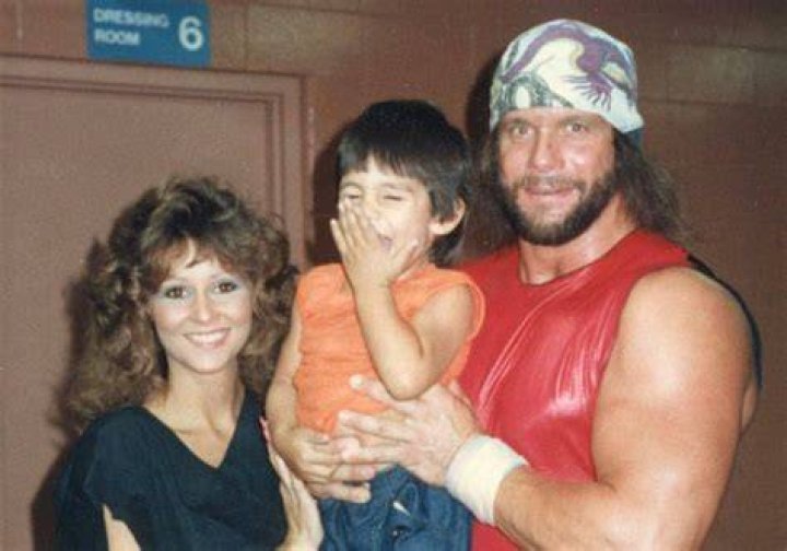Miss Elizabeth Savage and Roman Reigns