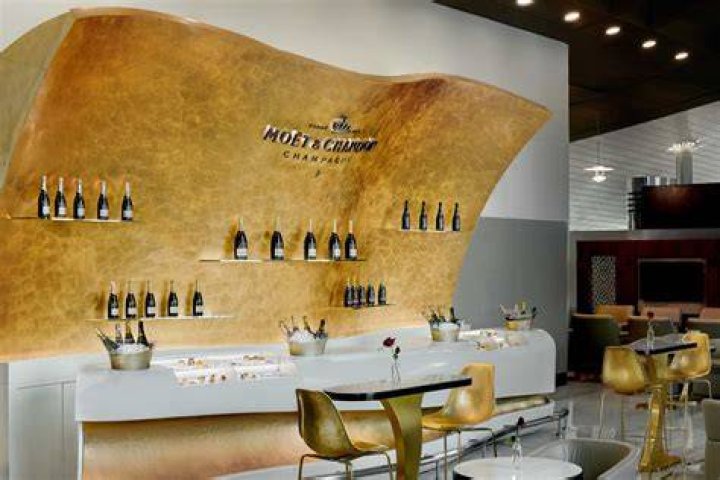 Moet & Chandon Champagne Lounge at Miami Open 2019 World Red Eye