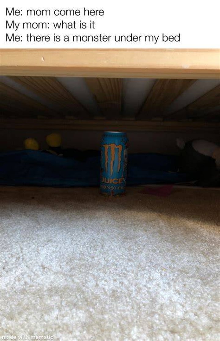“Monster Under Your Bed That Your Mom Told You Not to Worry About”: 255lbs
Jacked Powerlifter’s Bizarre 2 Am Picture Scares the Internet