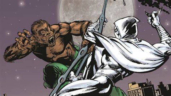 Moon Knight fights Werewolf By Night in Marvel Comics.