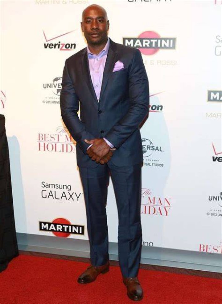 Morris Chestnut weight