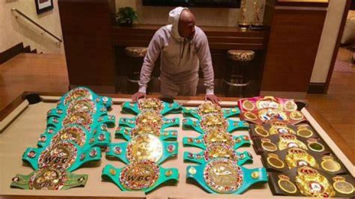 most impressive boxing records