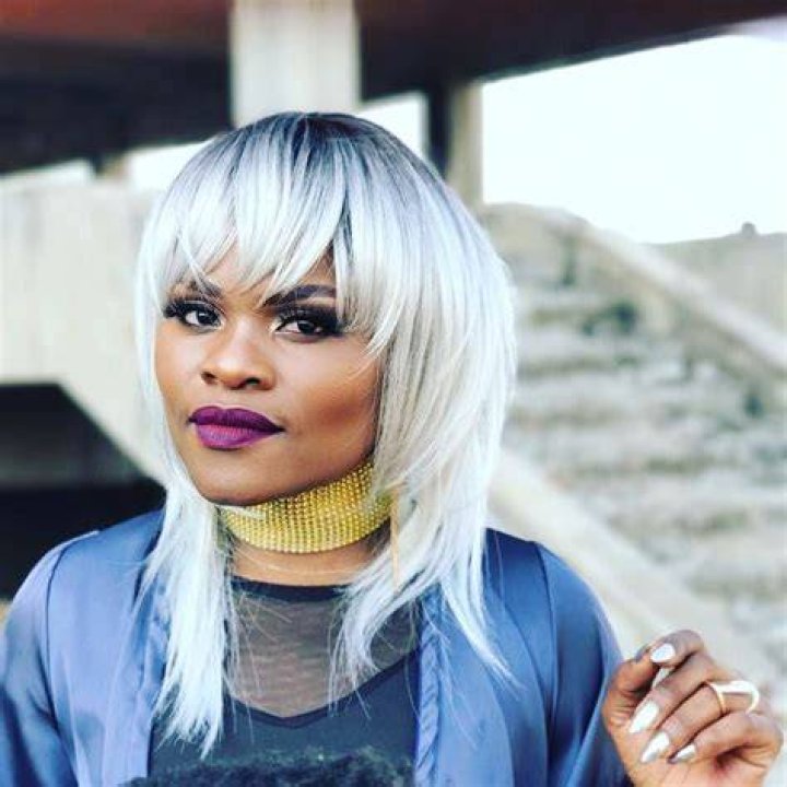 mpumi music career