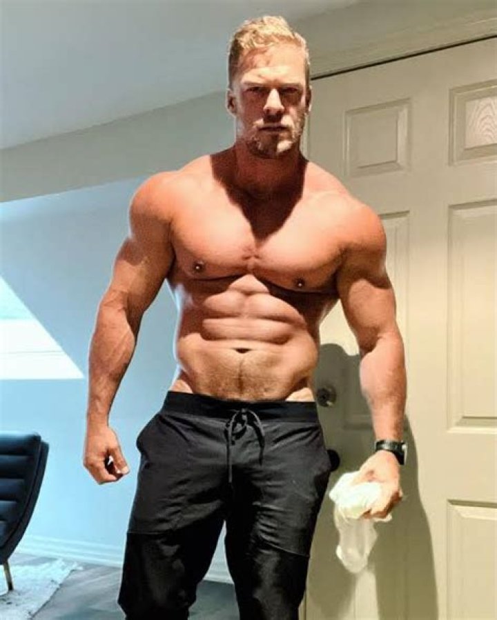 “My Life Depended on It”: Millionaire Hollywood Star Confesses How He
Transformed Into Jack Reacher Without Using Any Stero*ds
