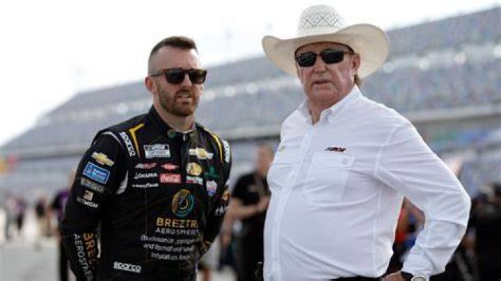 NASCAR Community Divided Over Richard Childress’s Grandsons’ NASCAR Prowess as
Father Mike Dillon’s “Mediocre” Stats Come to Light