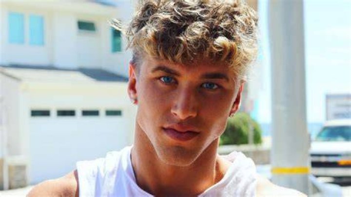 Nate Garner: Instagram Star, Age, Family, Girlfriend, TikTok, and Net Worth