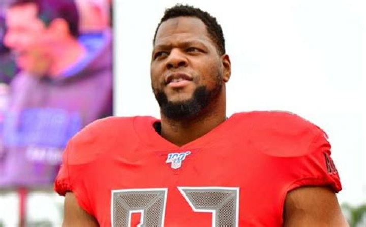 Ndamukong Suh Net worth, Age: Bio-Wiki, Kids, Wife, Weight