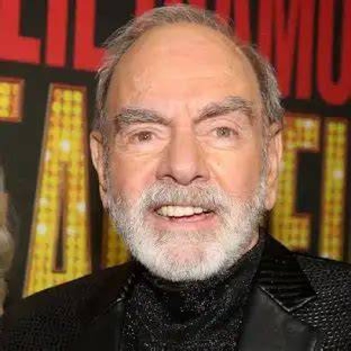 Neil Diamond - Age, Bio, Birthday, Family, Net Worth