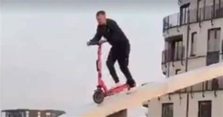 Nerve-Wracking Video Shows Professional Trick Rider Defying Gravity While
Performing Crazy Stunts