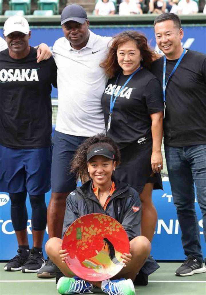 New Tennis Mom Naomi Osaka Perfectly Blends Japanese Culture With Technology as
She Announces Master Move Ahead of Tennis Comeback