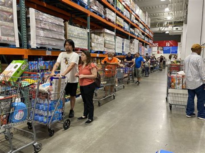 New wave of Żabka openings takes store tally past 8,500