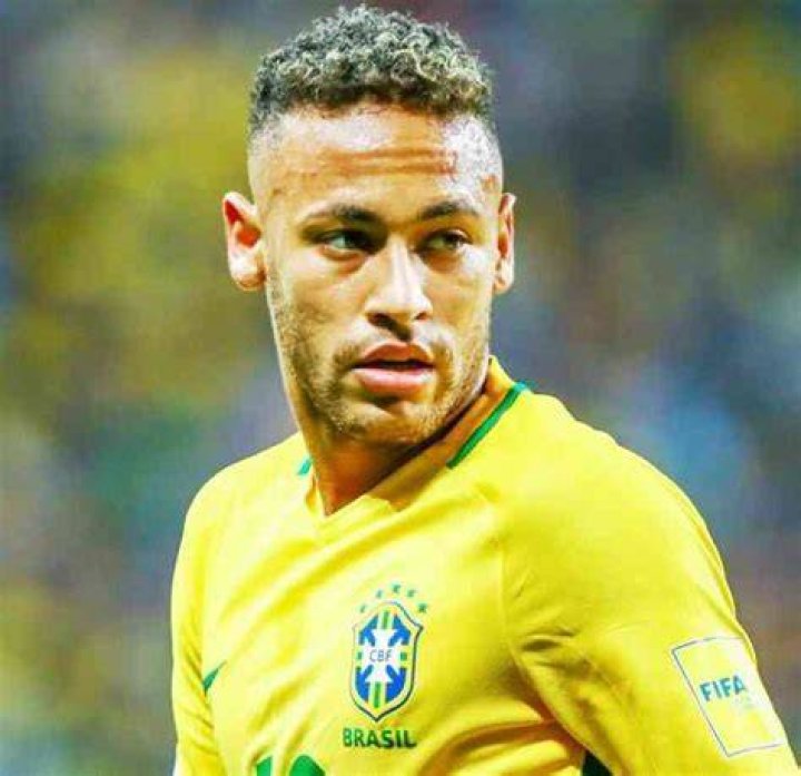 Neymar Net Worth, Age, Height, Affairs, Bio and More