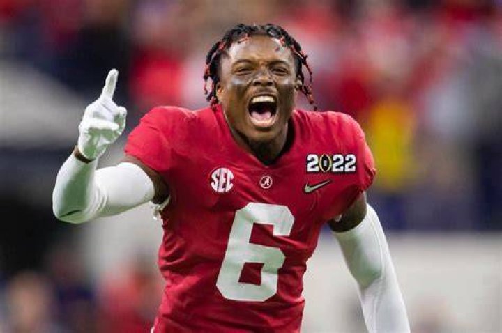 NFL star Khyree Jackson's wrecked car has been photographed for the