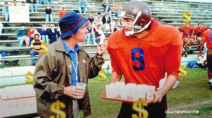 NFL waterboy salary: How much does a waterboy earn on average?