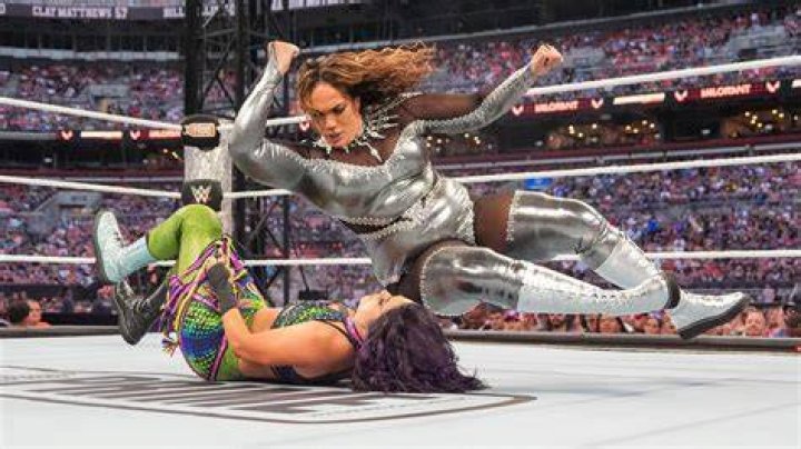Nia Jax vs. Bayley WWE