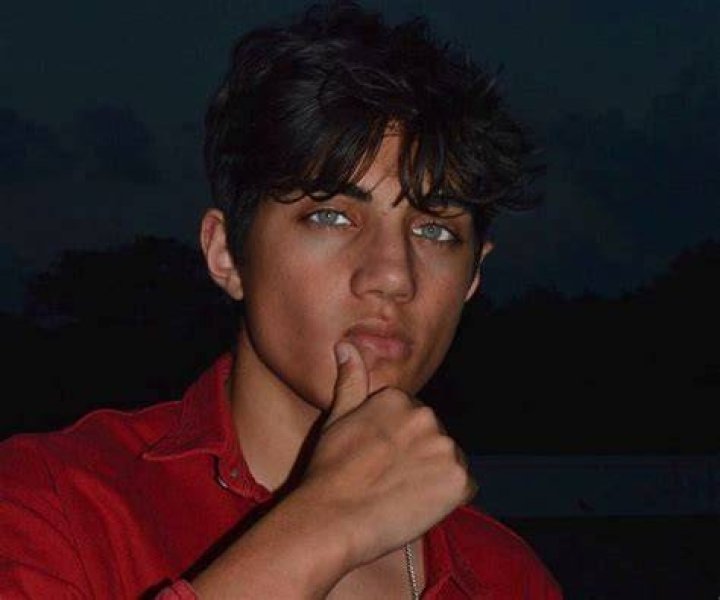 Nic Kaufmann Biography Facts, Childhood, Family Life & Achievements