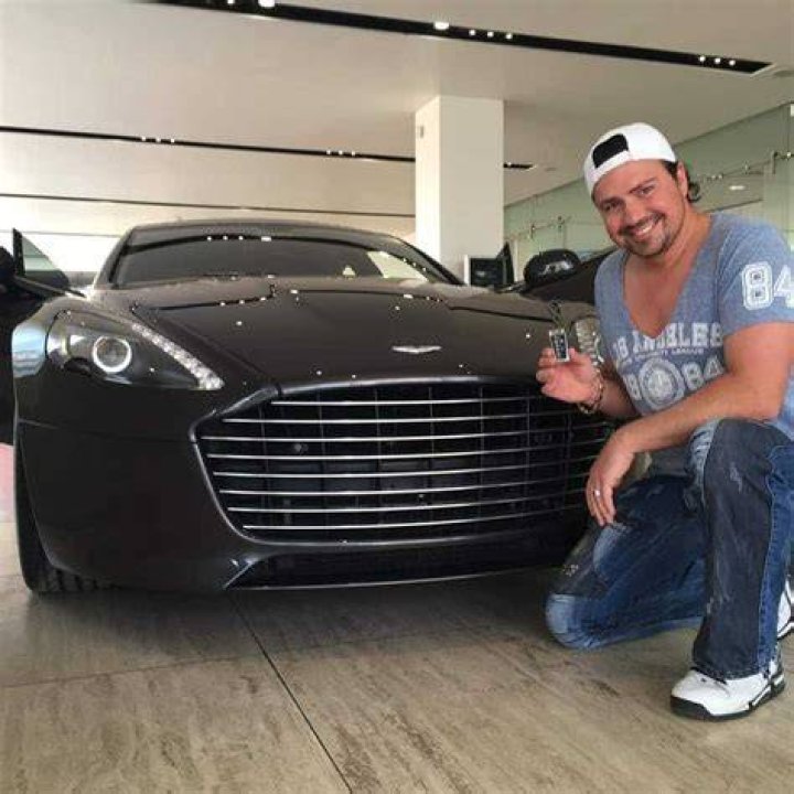 Nicholis Louw net worth Nicholis Louw net worth