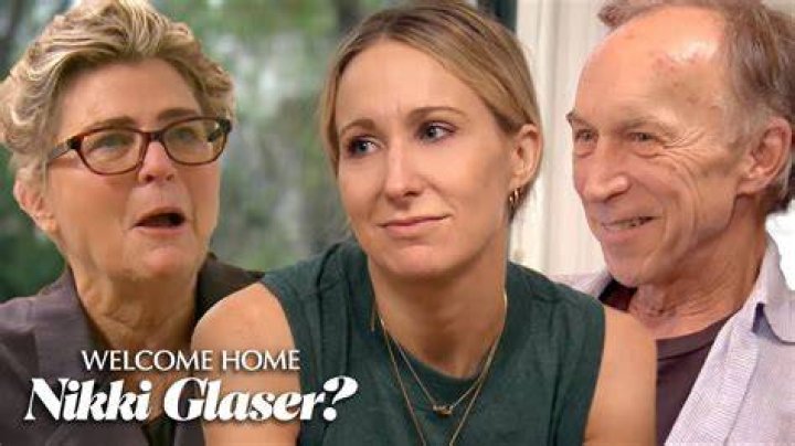 Nikki Glaser's Parents Are Adorably UNHINGED