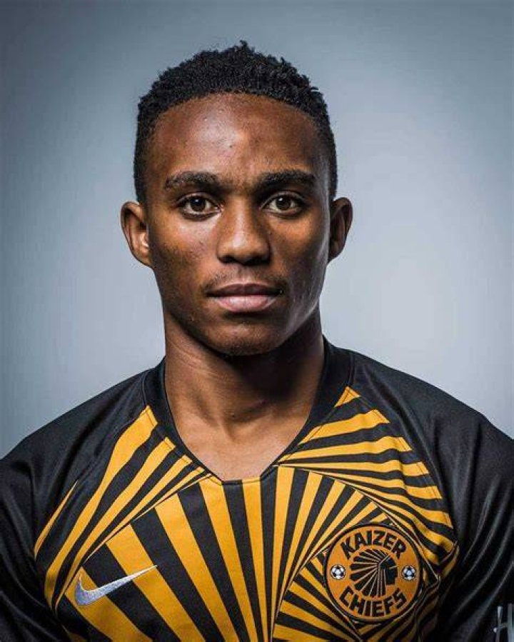 Njabulo Blom bio: age, Kaizer Chiefs, salary per month, car, house, profile
