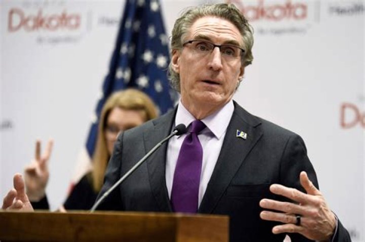 North Dakota lawmaker quits after reports he sent 72 texts to a man