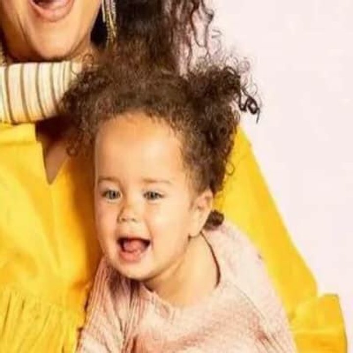 Olivia Lou Sykes' biography: age, parents, height, weight, profiles, net worth