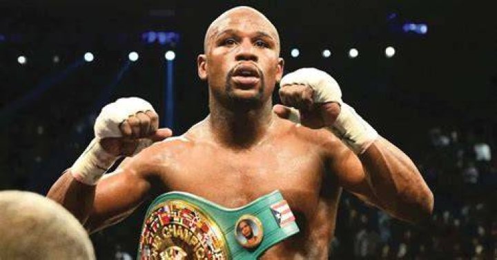 Olympic Medalist Gives a Cheeky Response After Learning About Floyd Mayweather’s
Next Fight