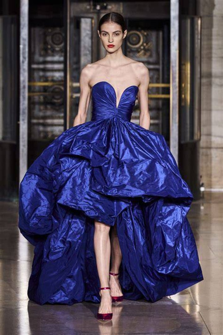 oscar de la renta fall 2022 bridal