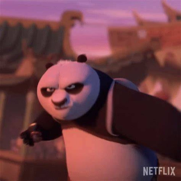 Panda getting ready to fight in Jujutsu Kaisen
