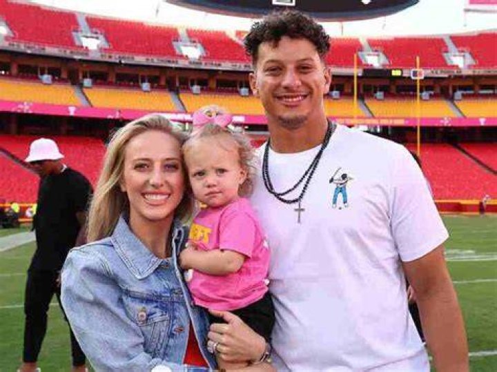 Patrick Mahomes Parents, Wife, Height, Age, Net Worth, Brother