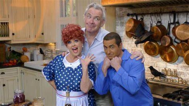 Paula Deen Fires Social Media Manager Behind “Brownface” Tweet – The Hollywood Reporter
