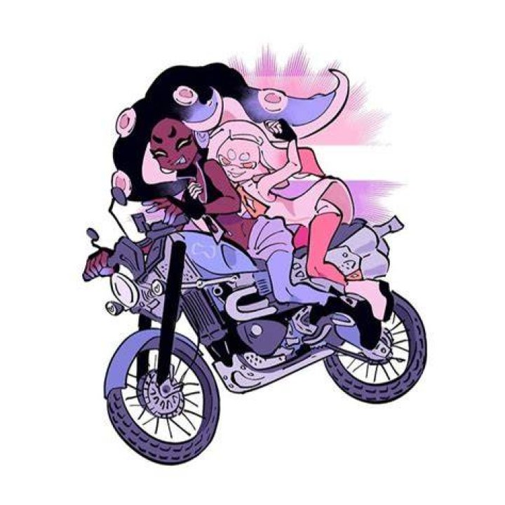 Pearl riding in a car with the Projectionist.