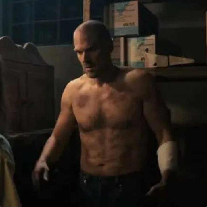 “People Who Constantly Have Six Packs Are Insane”: 48-Year-Old ‘Hellboy’ David
Harbour Makes a Startling Confession About Fitness Freaks