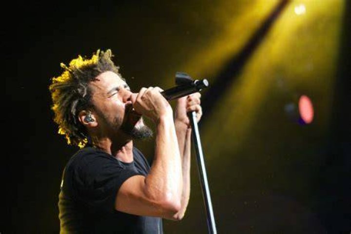 Performance, Singing, Musician, Singer, Music, Music artist, Event, Performing arts, Public event, Pop music, 