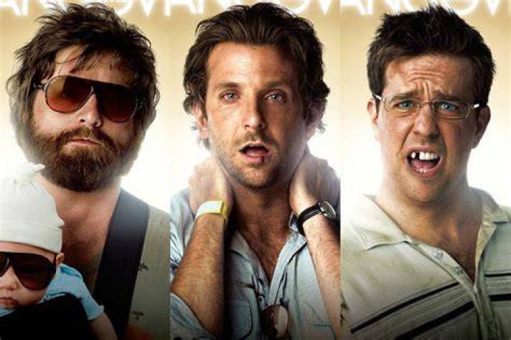 Phil, Alan, and Stu outside talking on The Hangover Part III