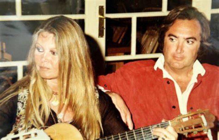 Photo Exclusif Brigitte Bardot et son mari Bernard d'Ormale avant