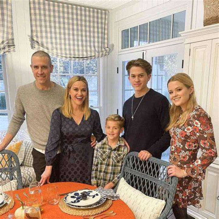 Photos from Reese Witherspoon and Jim Toth’s Family Photo Album