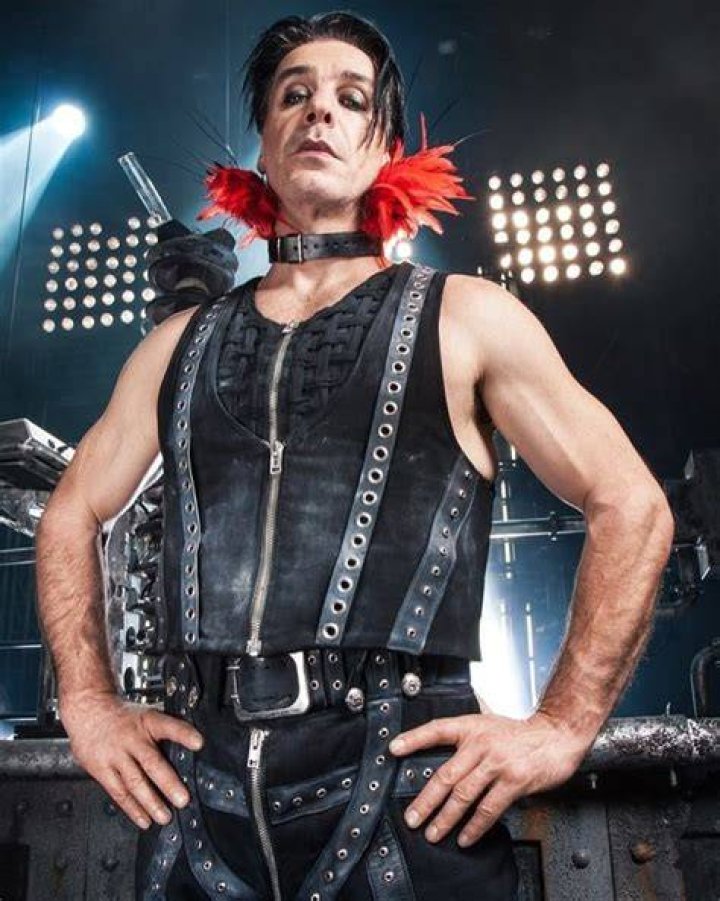 Pin em till lindemann