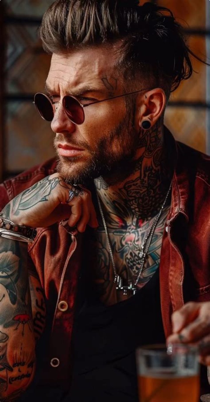 Pin on Guys with Tattoos 4