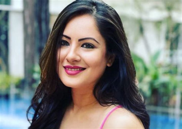 Pooja Bose (Pooja Banerjee) Net Worth, Age, Affairs, Height, Bio and More