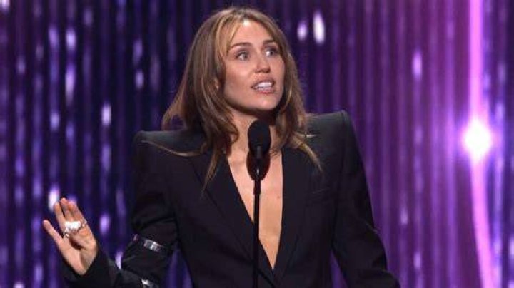 Pop star says she's haunted by demons