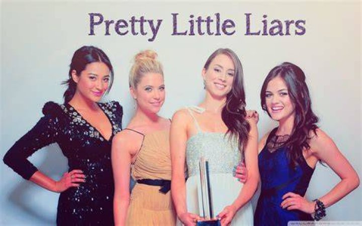 Pretty-Little-Liars-Cast