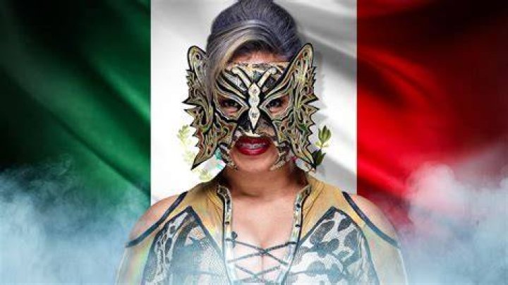 Princesa Sugehit in WWE Cropped