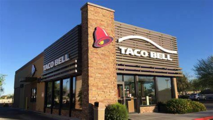 Redditors Reminisce Over Taco Bell's Discontinued Rolled Chicken Tacos