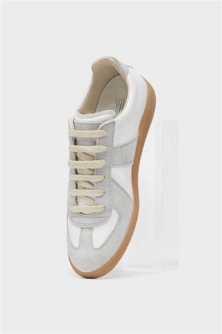 Replica Sneakers