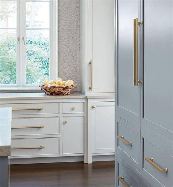 Restore Plastic Handles on Your Kitchen Appliance